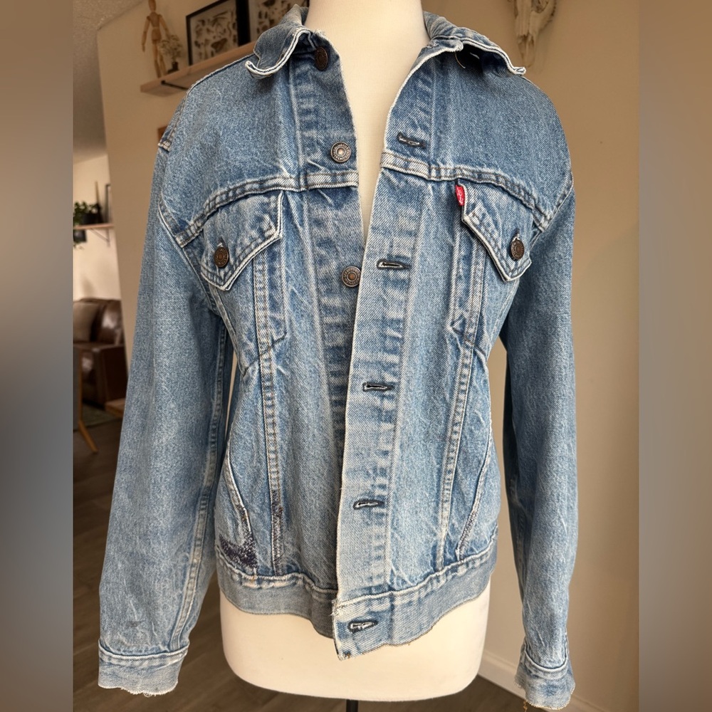 Vintage Levi's denim jacket
